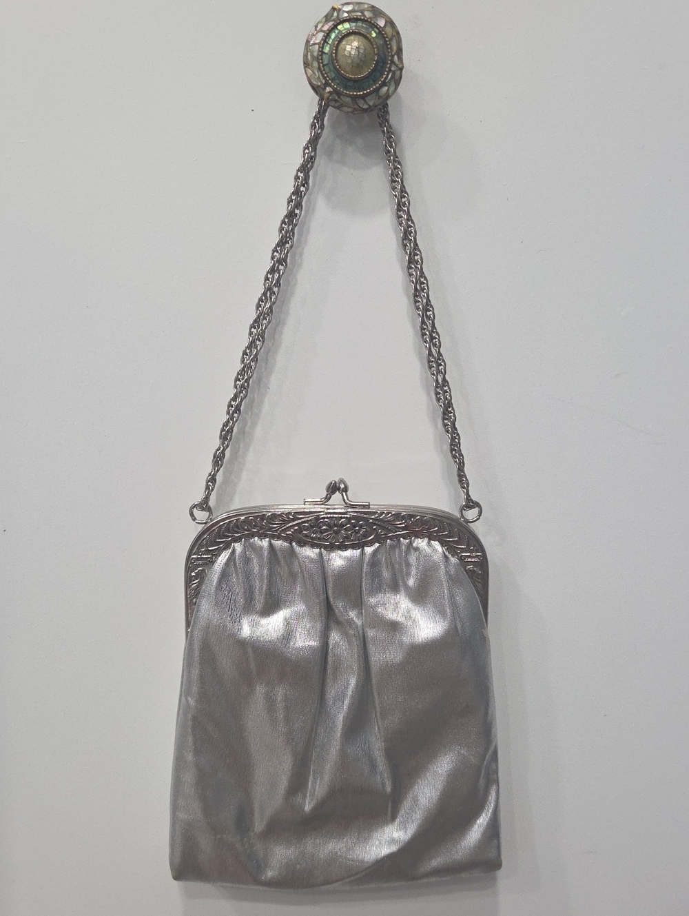 HL U.S.A VINTAGE SILVER KISSLOCK EVENING CLUTCH